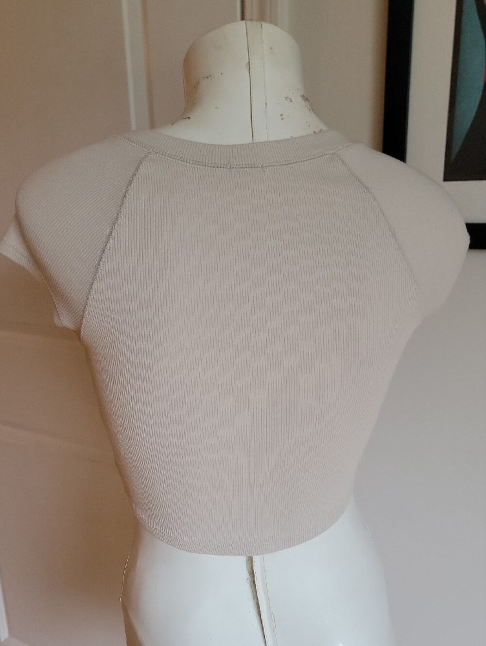 Garage Light Beige Ribbed Snap-Front Crop Top - Picture 3 of 5